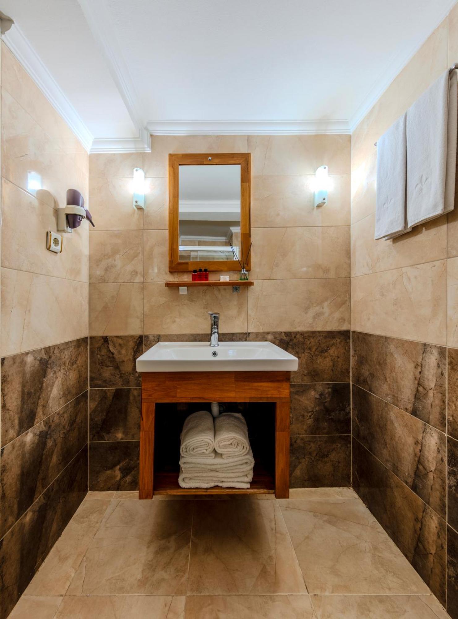 Hamit Hotel איסטמבול מראה חיצוני תמונה